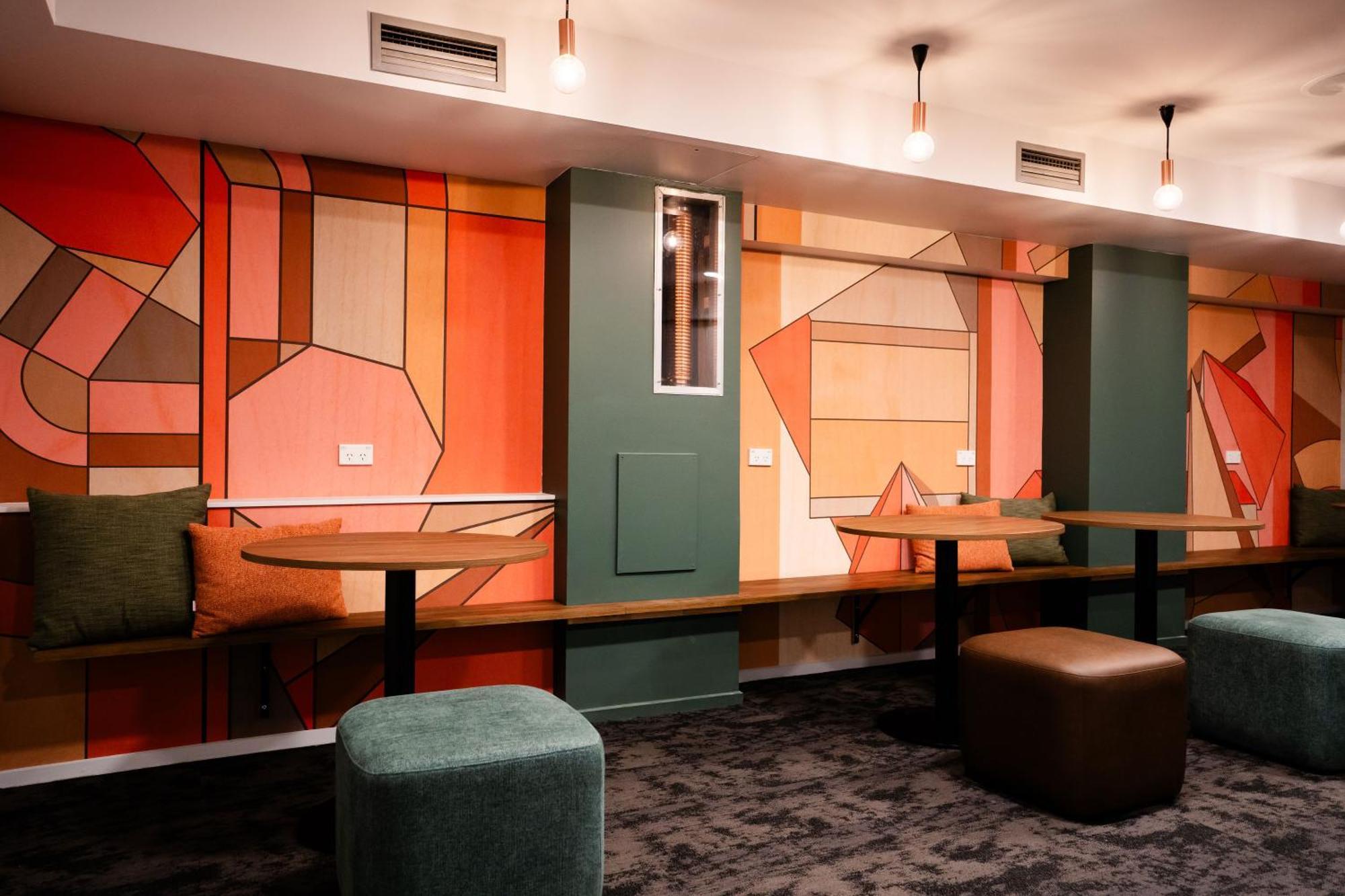 A Pousada Haka House Wellington Exterior foto The common room at the University of Roehampton